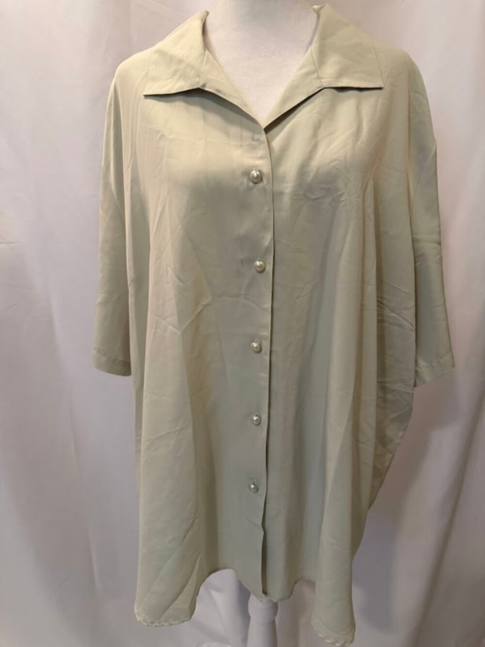 Light Lime Color Short Sleeve Blouse with Pearl Buttons - 2x